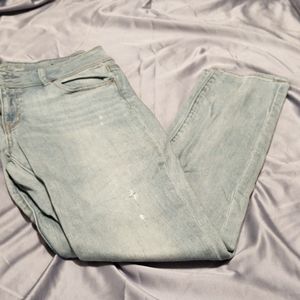Sz 10 light wash American Eagle skinny jeans
